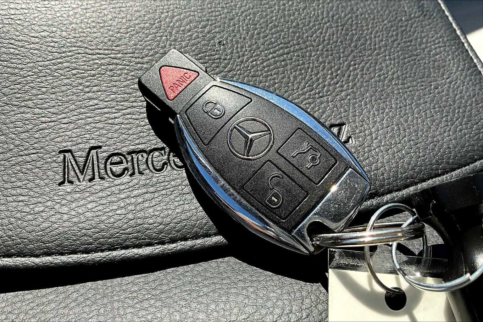 Used 2015 Mercedes-Benz S 550 Sedan image 15