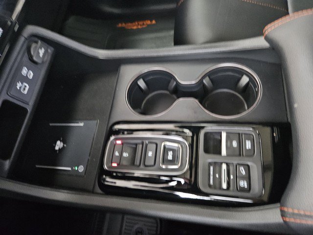 Used 2025 Honda Pilot TrailSport image 26