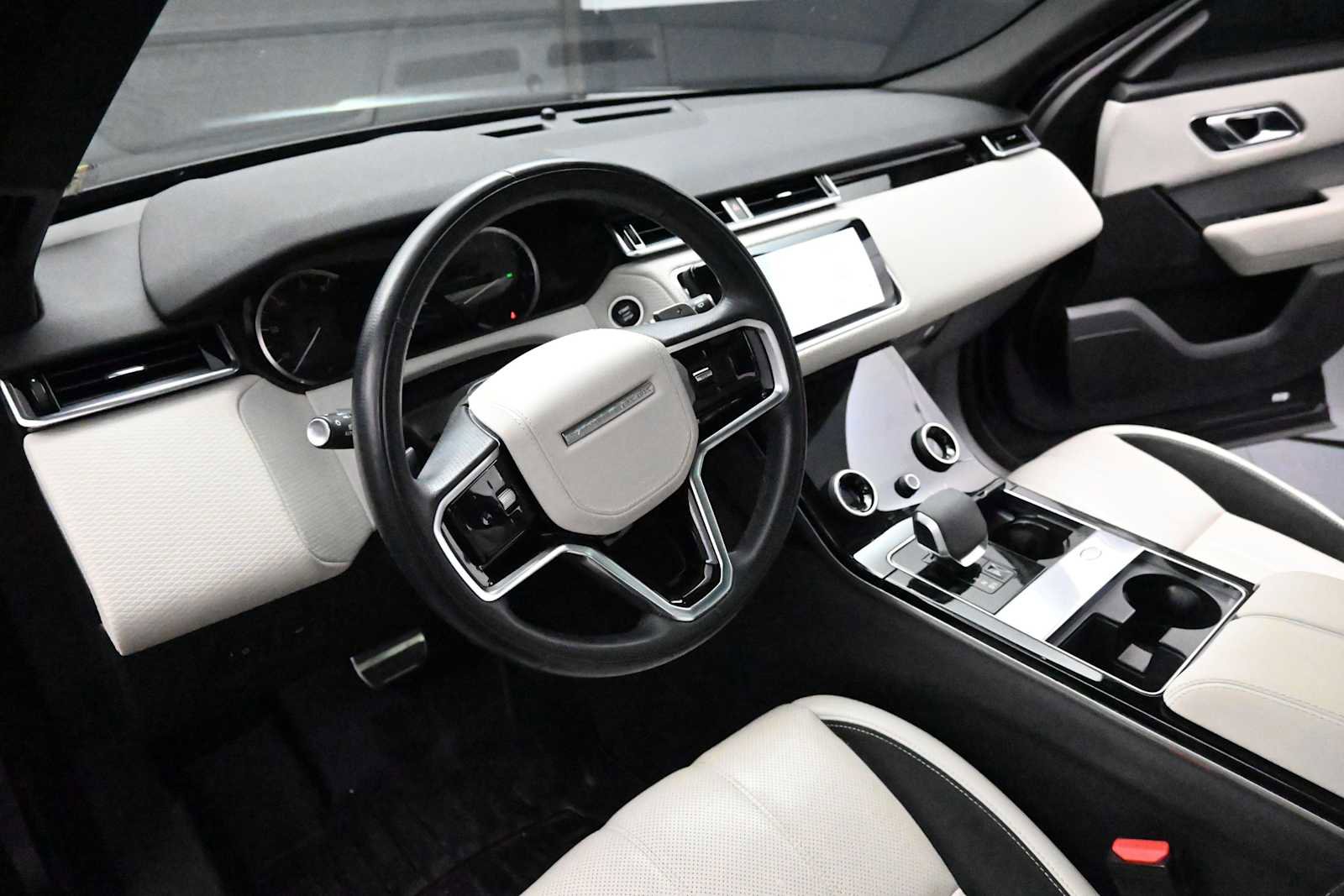 Used 2023 Land Rover Range Rover Velar R-Dynamic S AWD/4WD image 10