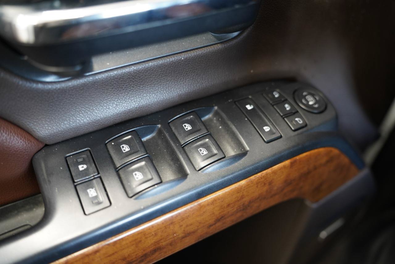 Used 2015 Chevrolet Silverado 2500 High Country w/ Duramax Plus Package AWD/4WD image 27