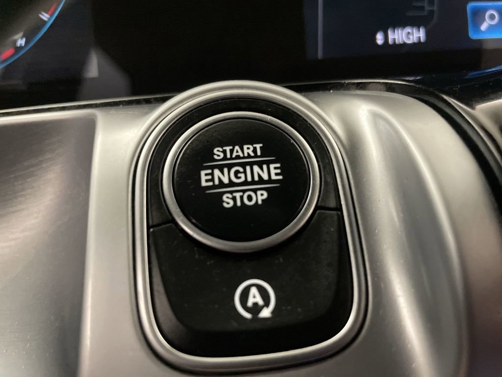 Used 2022 Mercedes-Benz GLB 35 AMG 4MATIC image 11