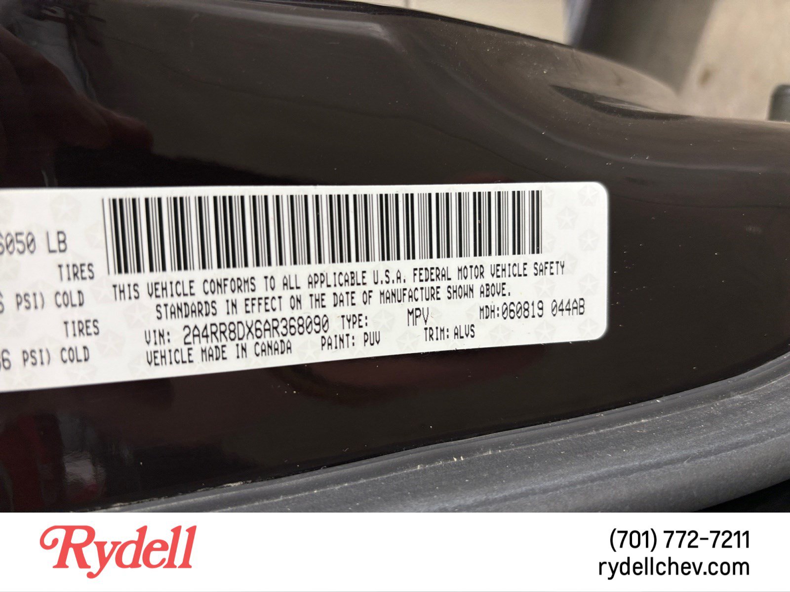 Used 2010 Chrysler Town & Country Touring Plus FWD image 23