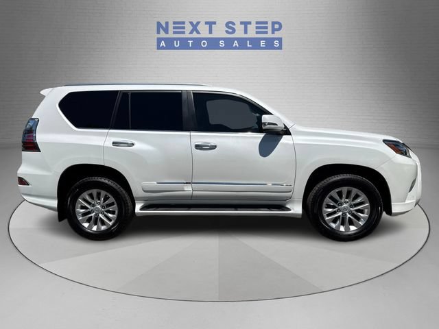 Used 2018 Lexus GX 460 Premium w/ Premium Package AWD/4WD image 9