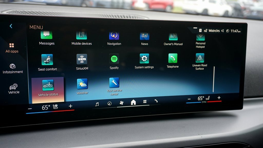 Used 2025 BMW 230i xDrive Coupe w/ Convenience Package image 13