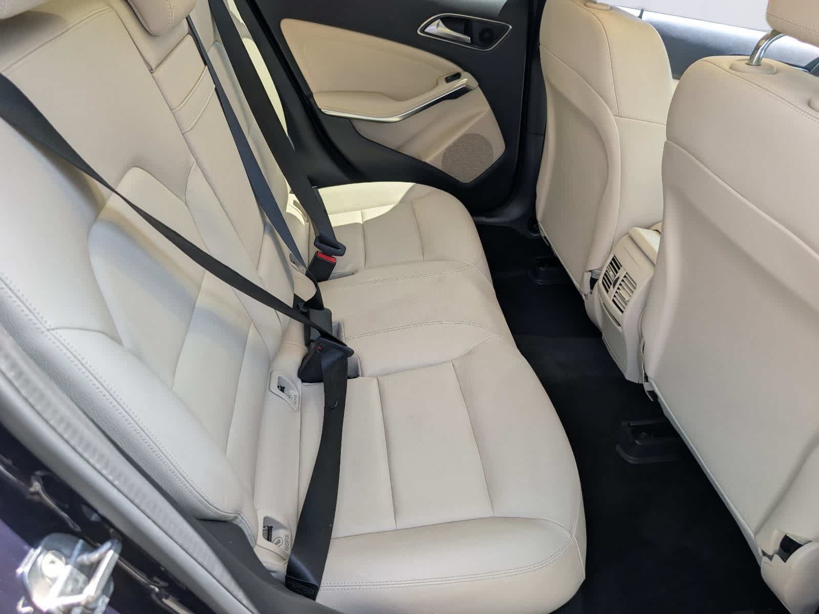 Used 2019 Mercedes-Benz GLA 250 4MATIC image 12
