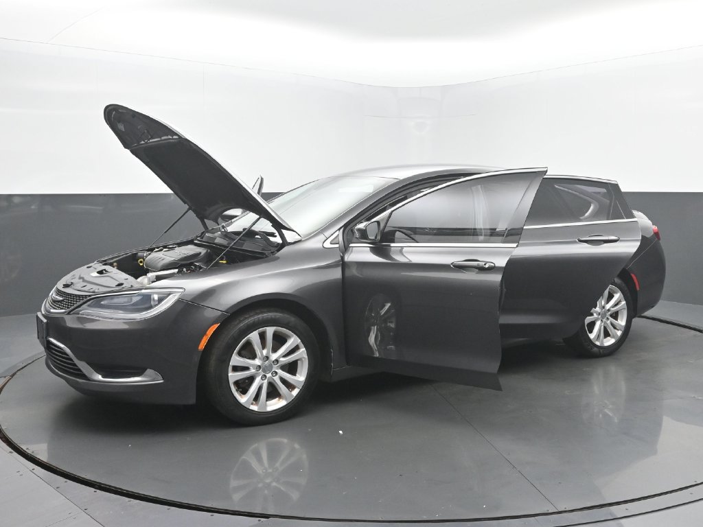 Used 2015 Chrysler 200 Limited w/ Convenience Group FWD image 60