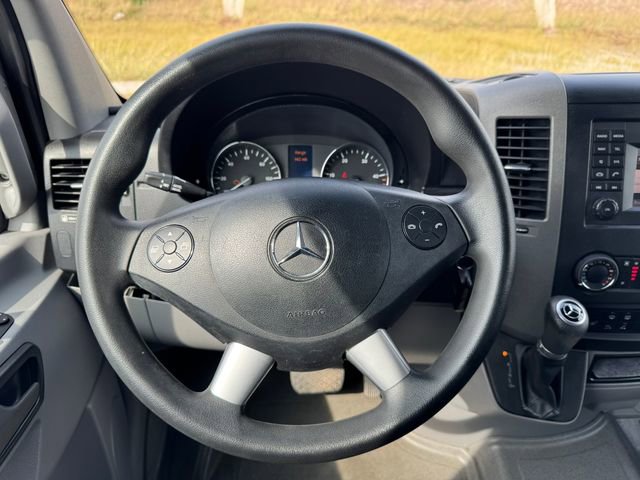 Used 2016 Mercedes-Benz Sprinter 2500 image 23
