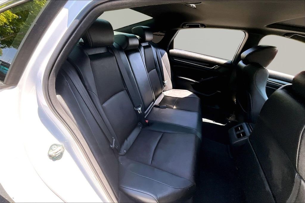 Used 2020 Honda Accord Sport image 18