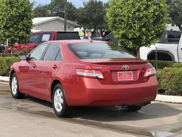 Used 2010 Toyota Camry LE FWD image 5