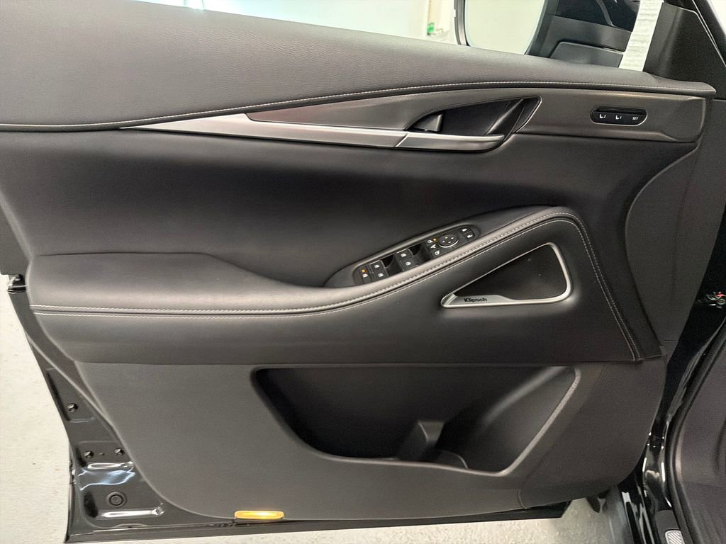 Used 2026 INFINITI QX60 Luxe w/ Cargo Package FWD image 12