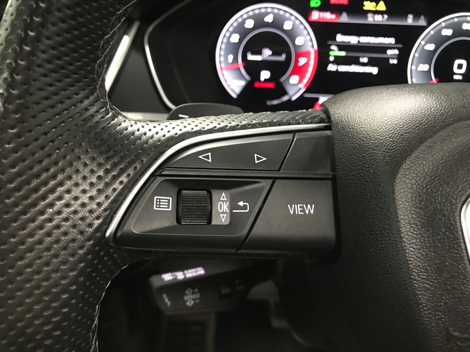 Used 2023 Audi SQ5 Premium Plus w/ Premium Plus Package AWD/4WD image 22