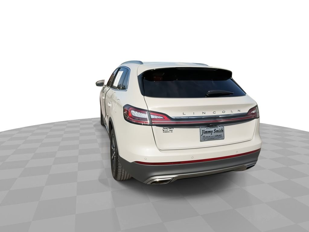 Used 2023 Lincoln Nautilus FWD w/ Premium Package image 7
