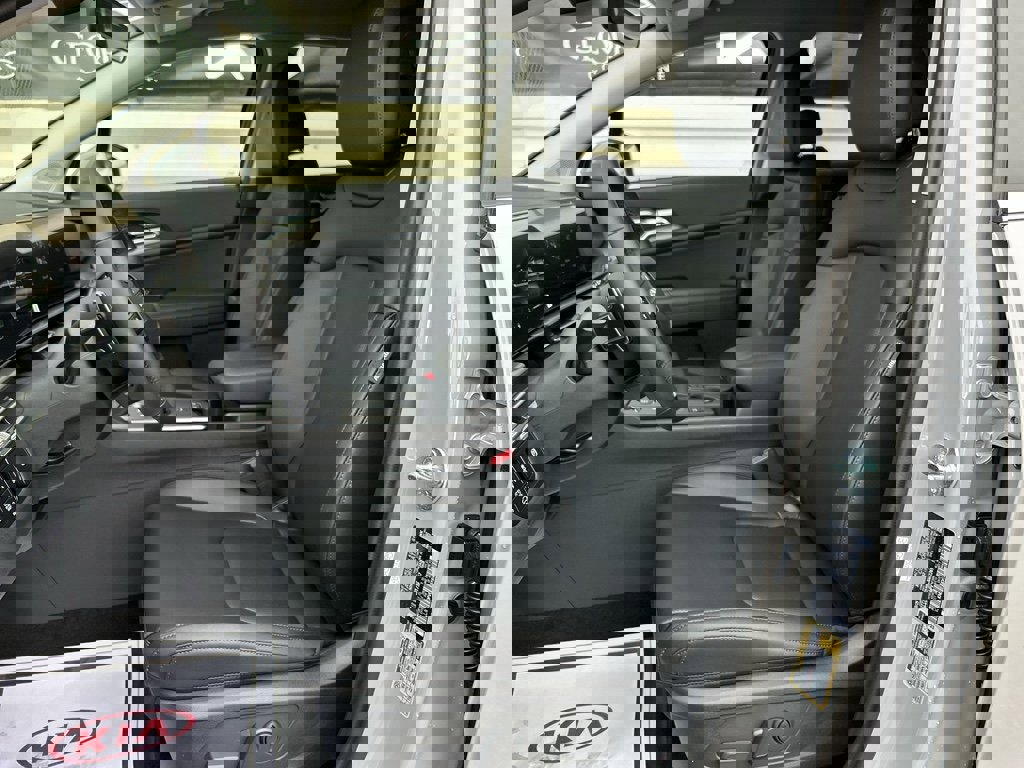 New 2026 Kia Sportage AWD Hybrid image 11