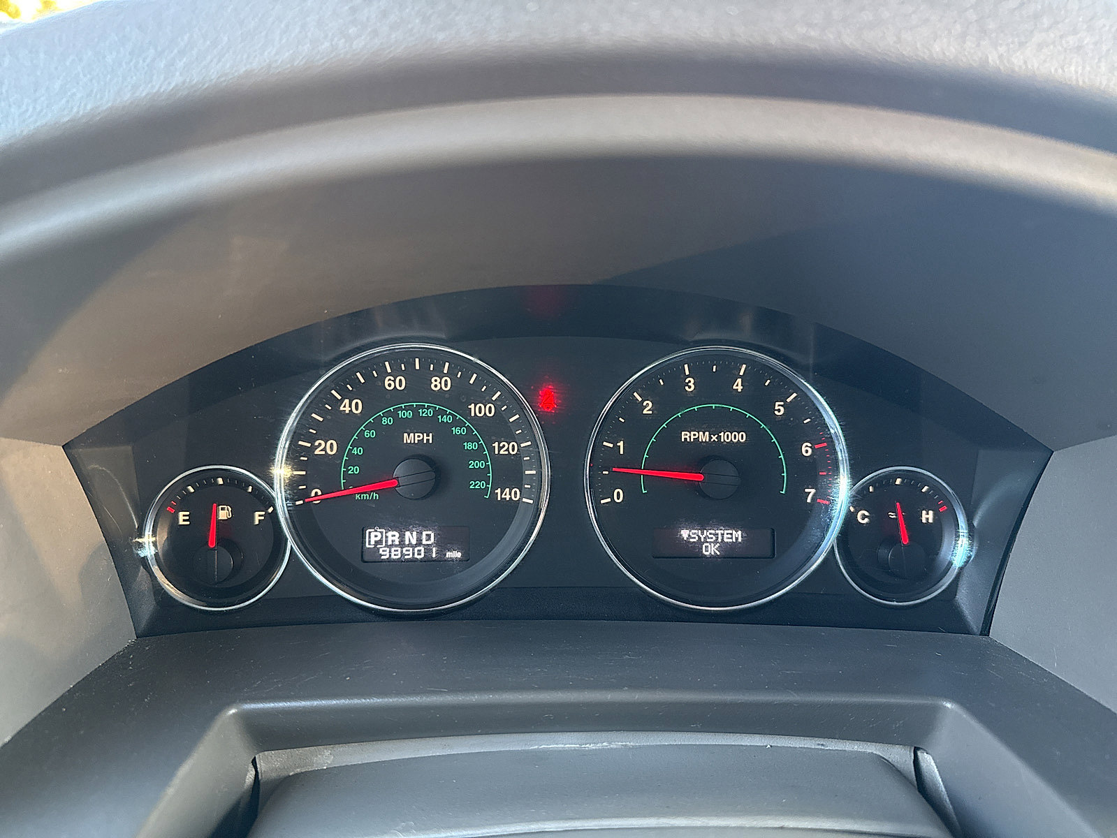 Used 2008 Jeep Commander Sport image 48