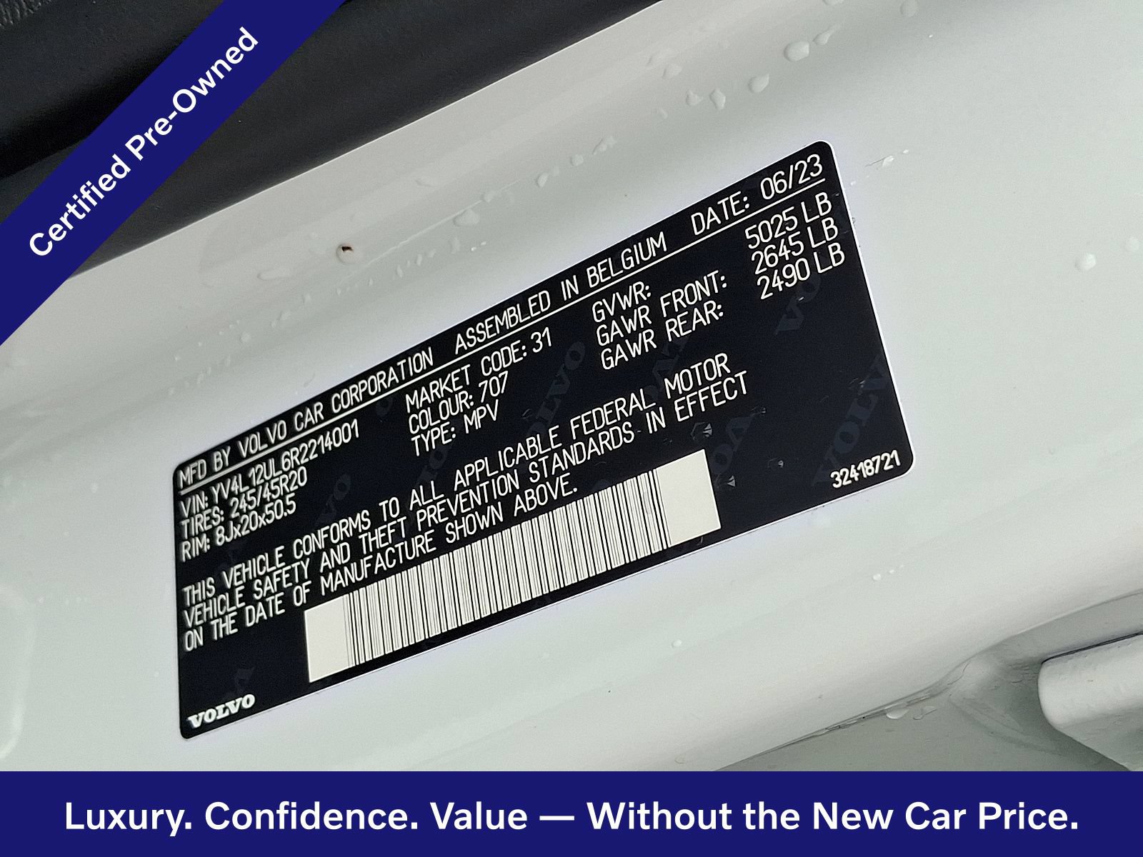 Certified 2024 Volvo XC40 B5 Plus w/ Protection Package Premier AWD/4WD image 29