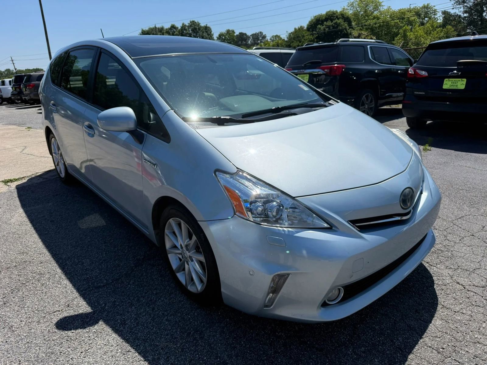 Used 2012 Toyota Prius V Five FWD image 3
