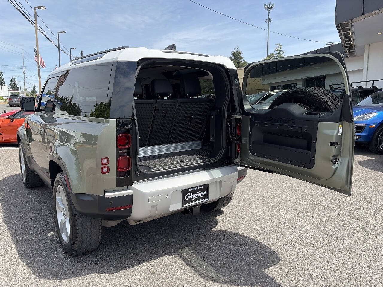 Used 2021 Land Rover Defender 90 First Edition AWD/4WD image 8