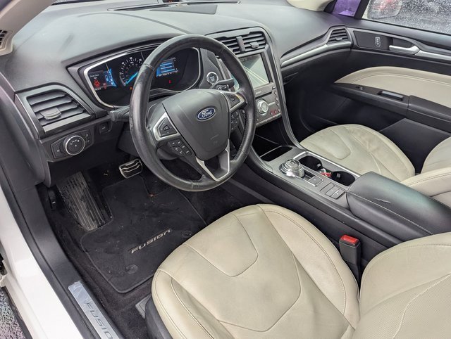 Used 2018 Ford Fusion Energi Titanium image 22