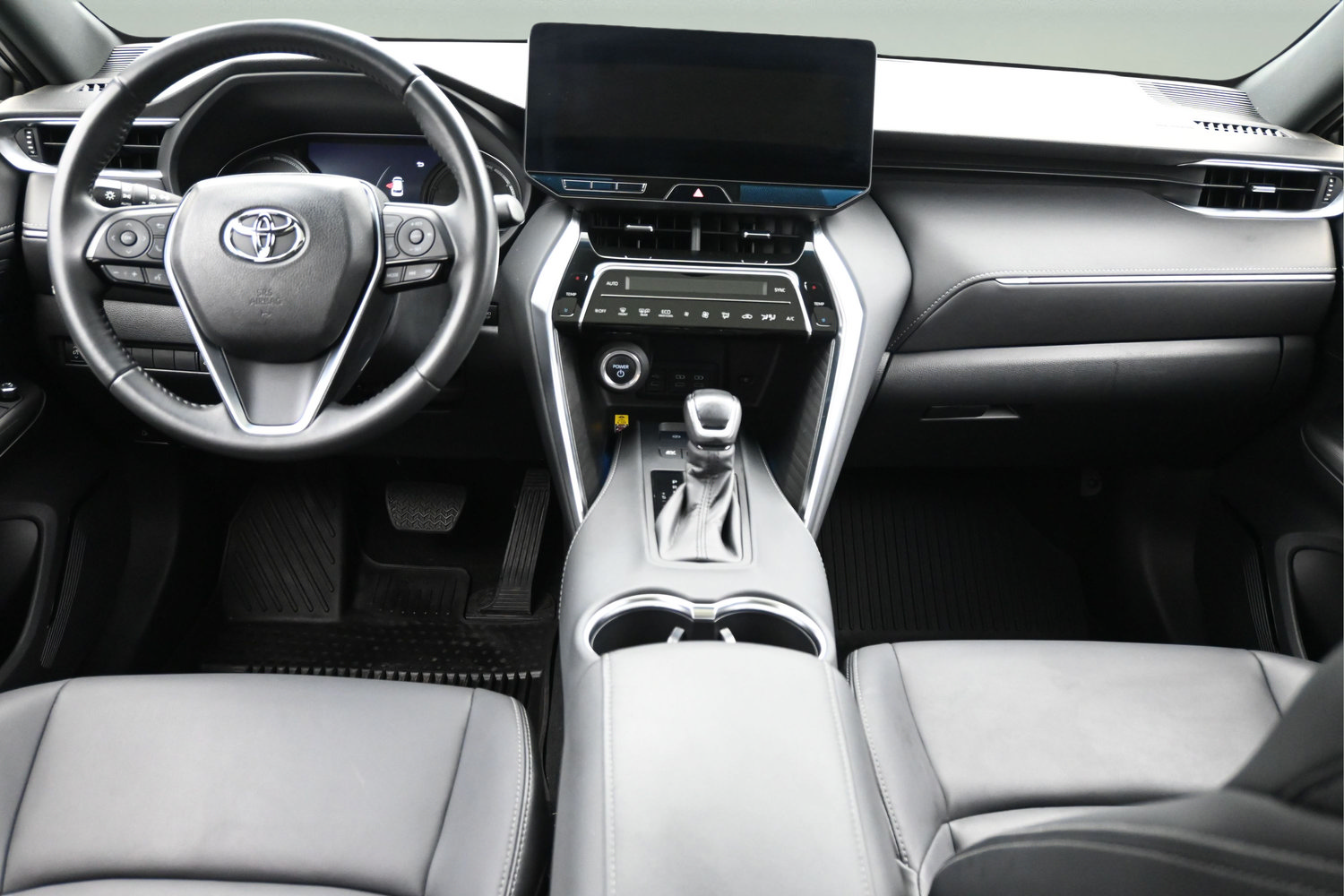 Used 2023 Toyota Venza Nightshade AWD/4WD image 15