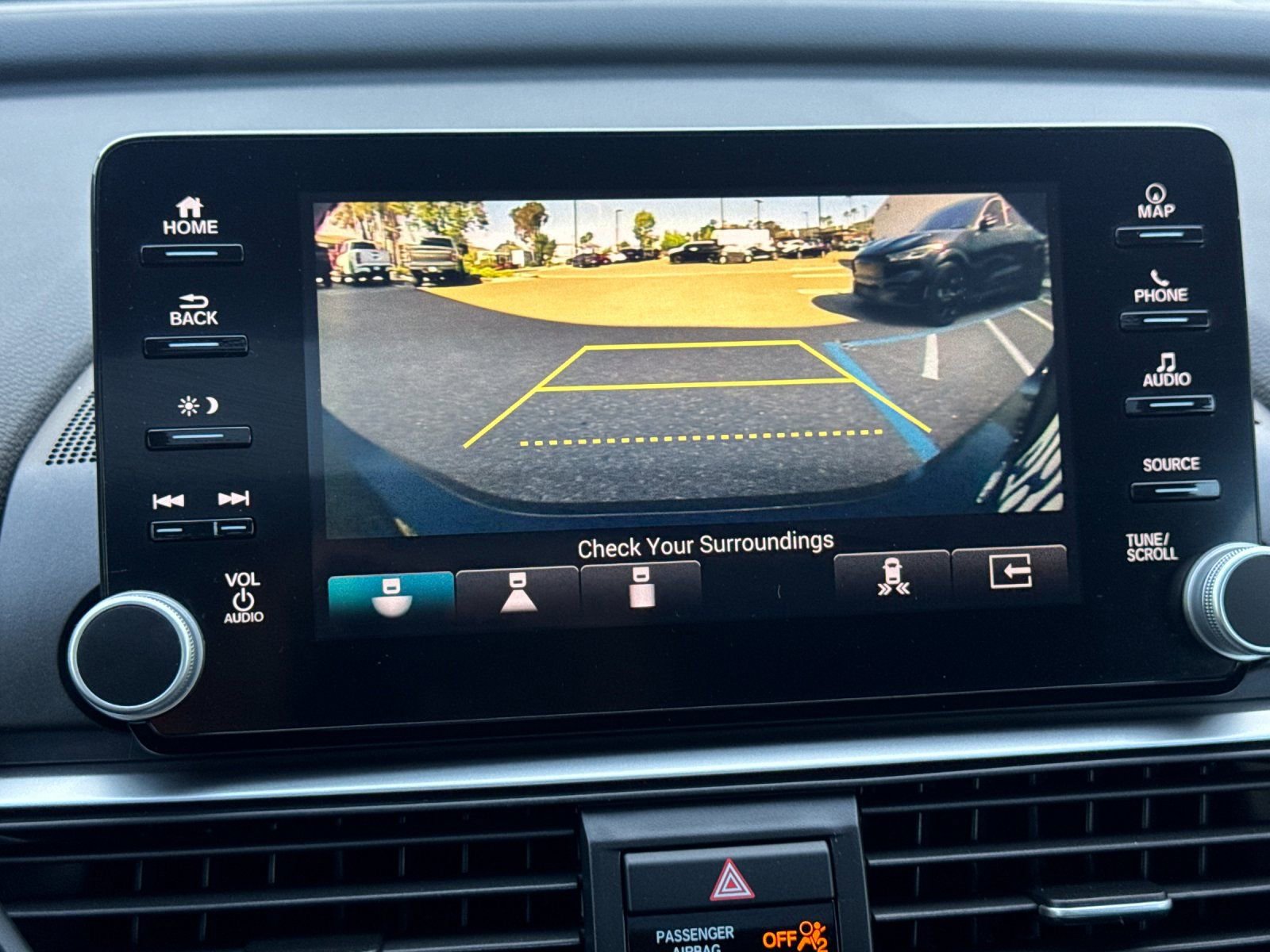 Used 2018 Honda Accord Touring image 22