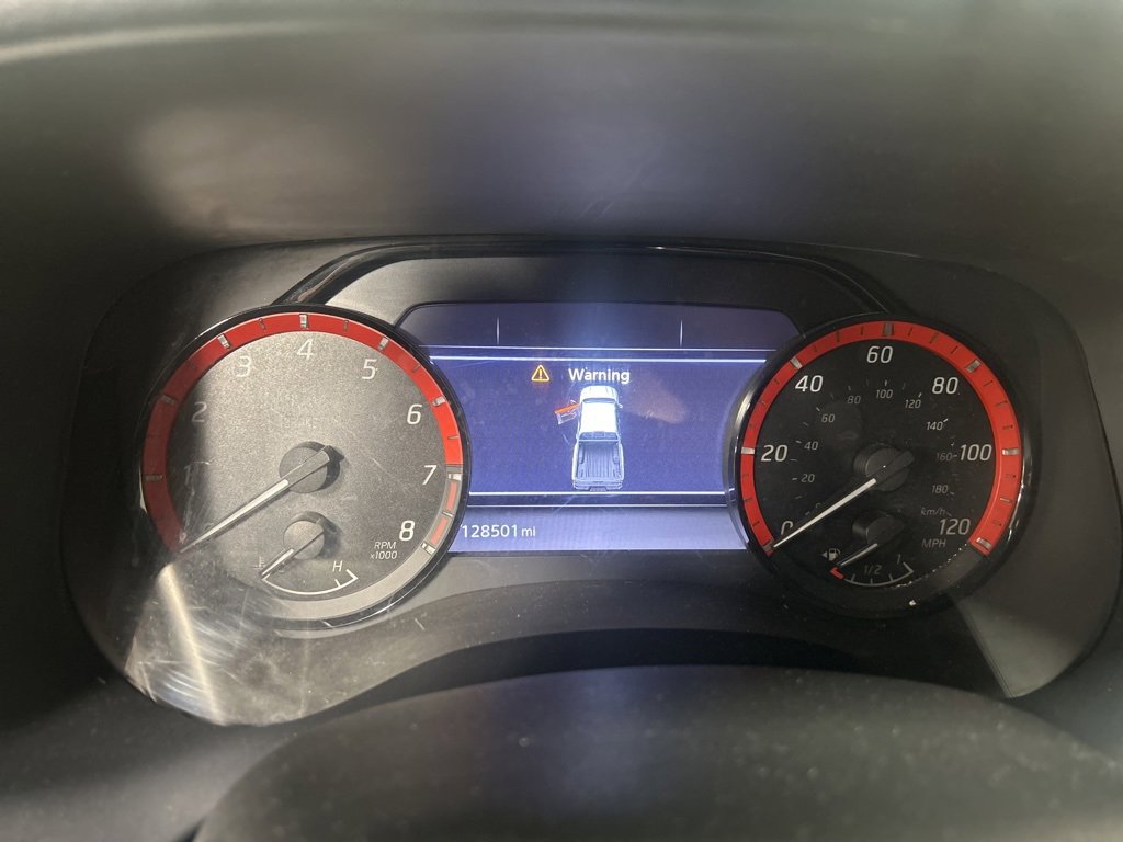 Used 2022 Nissan Frontier PRO-4X w/ Pro-4X Premium Package image 5