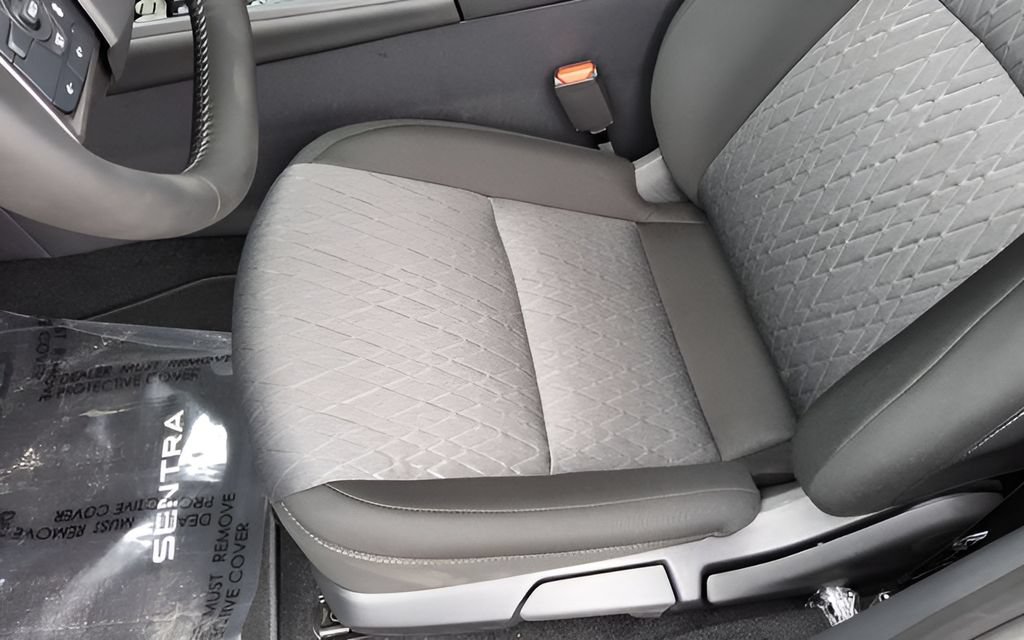 New 2026 Nissan Sentra SV w/ SV Convenience Package FWD image 19