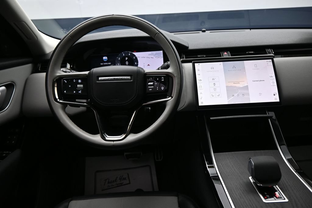 Used 2025 Land Rover Range Rover Velar Dynamic SE AWD/4WD image 14