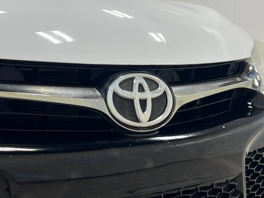 Used 2016 Toyota Camry SE FWD image 37