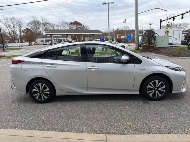 Used 2018 Toyota Prius Prime Premium image 4