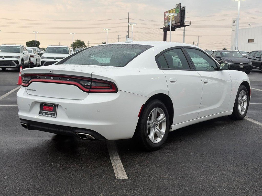 Used 2023 Dodge Charger SXT RWD image 5