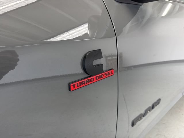 New 2026 RAM 2500 Laramie w/ Night Edition AWD/4WD image 5