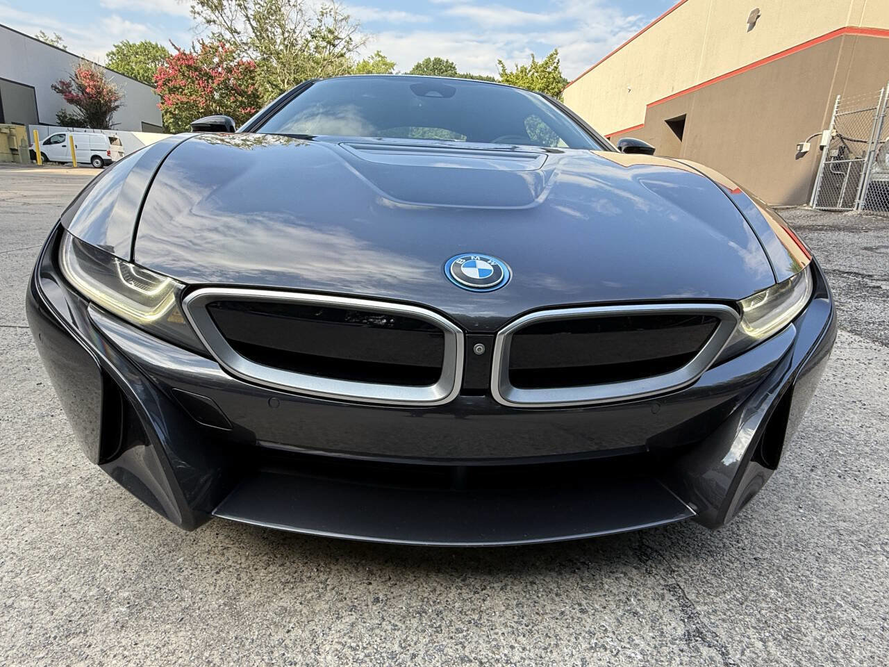 Used 2019 BMW i8 Coupe image 28