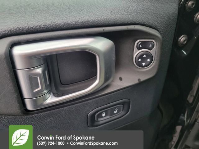 Used 2019 Jeep Wrangler Unlimited Rubicon w/ Cold Weather Group image 23