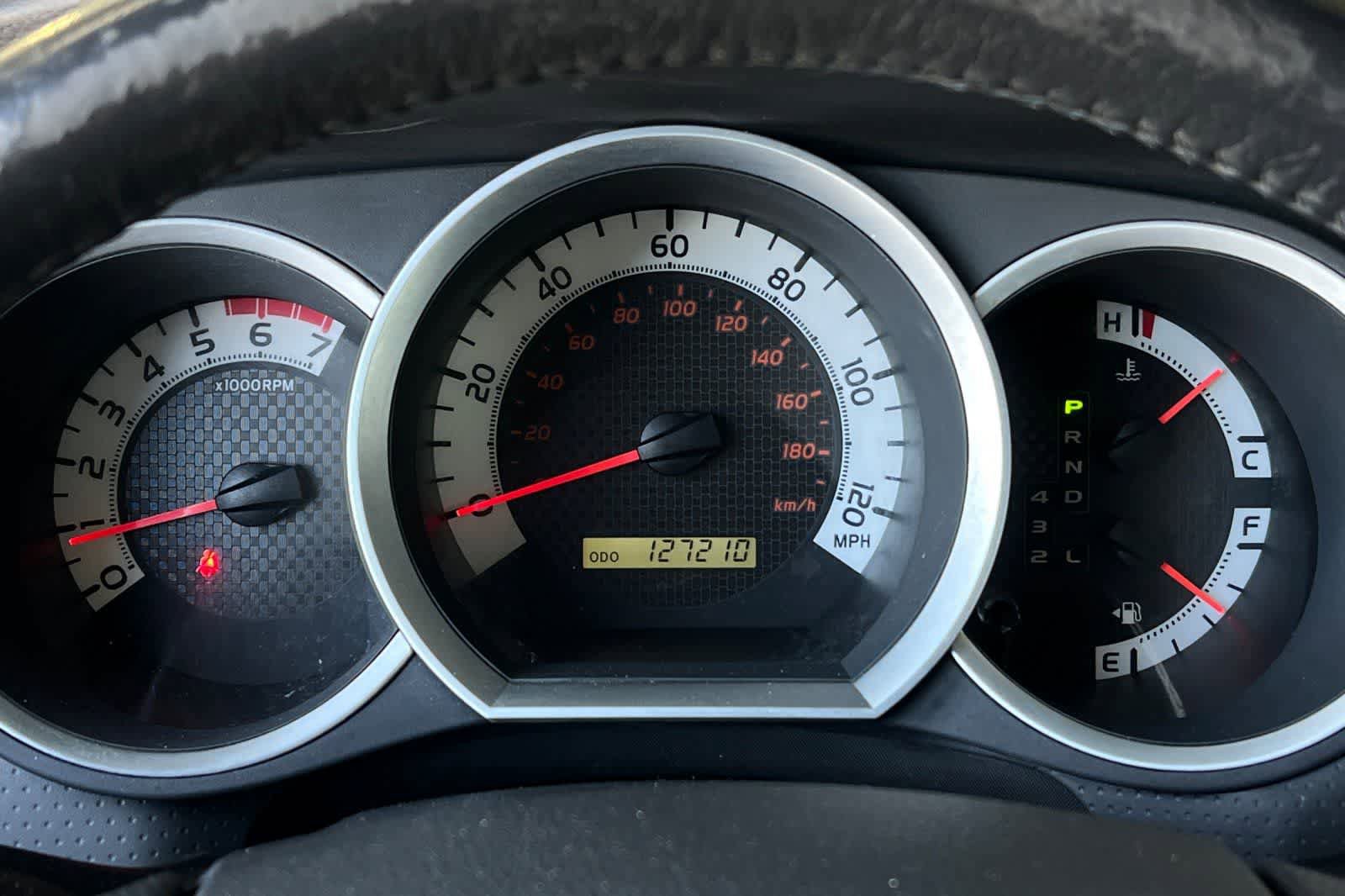 Used 2015 Toyota Tacoma PreRunner RWD image 29