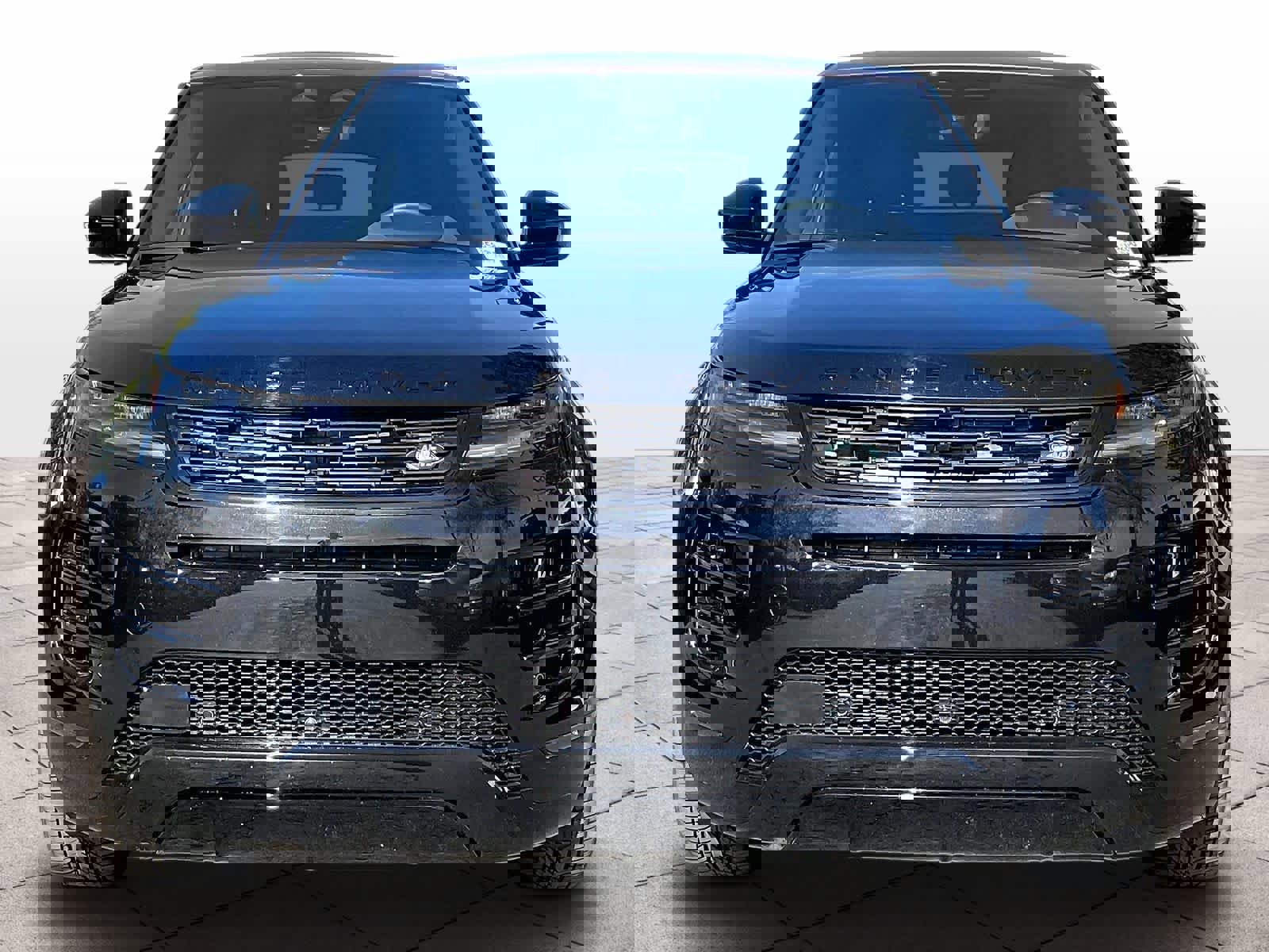 Used 2026 Land Rover Range Rover Evoque Dynamic SE image 3