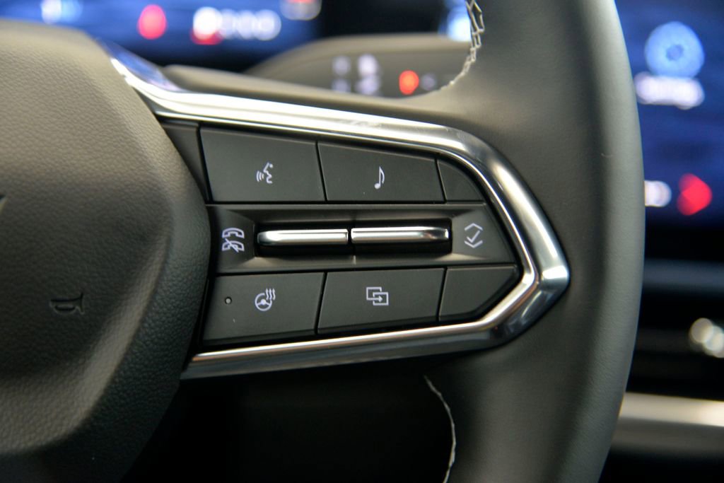 Certified 2025 Chevrolet Equinox EV LT w/ Convenience Package II image 23