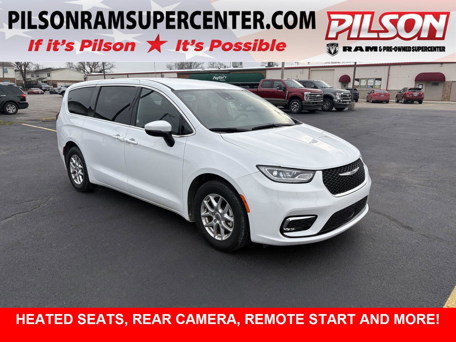 Used 2023 Chrysler Pacifica Touring image 1