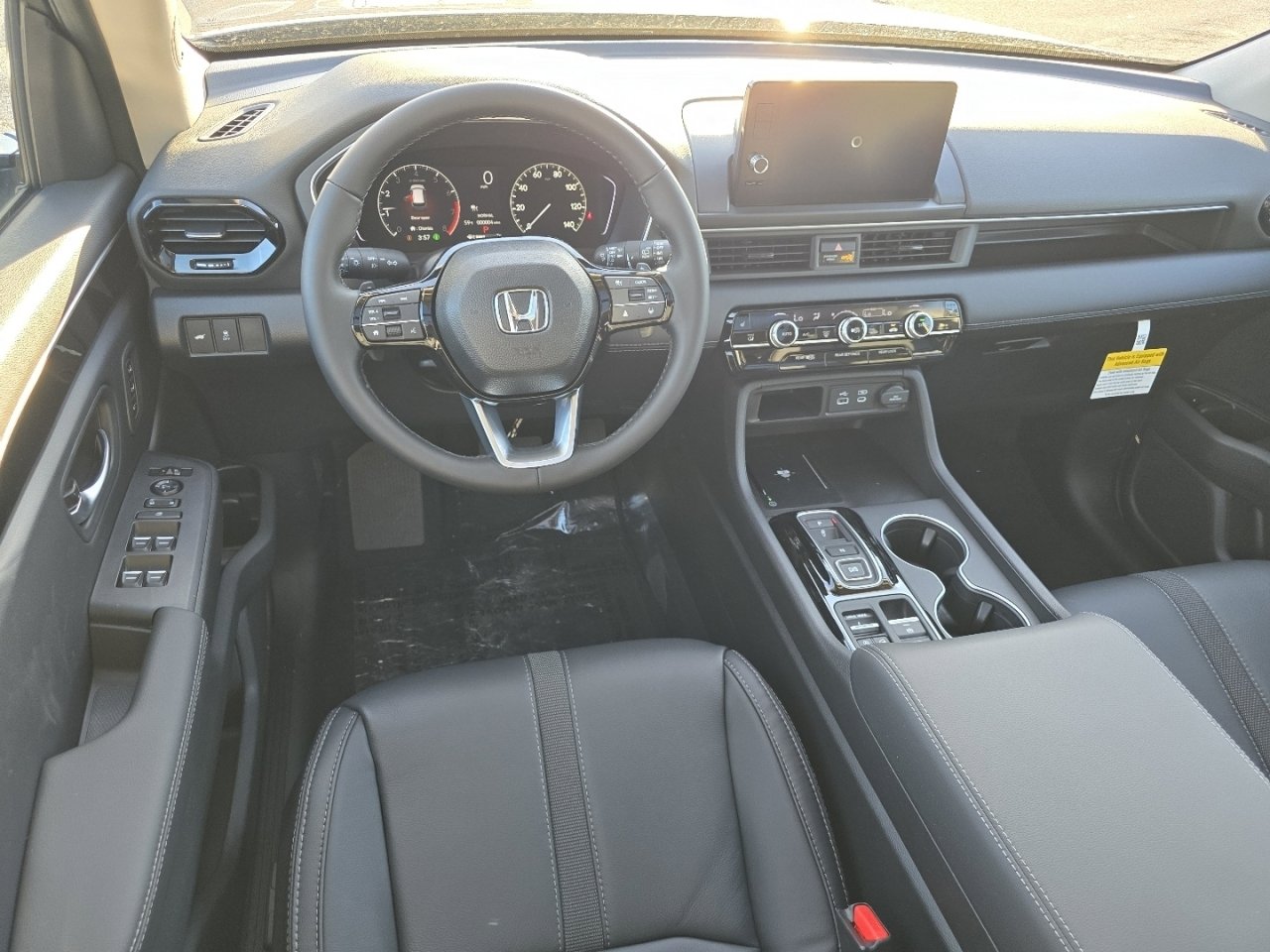 New 2025 Honda Pilot Touring image 28