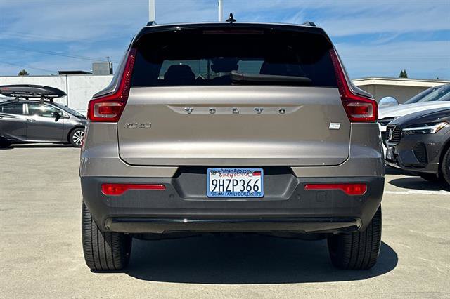Certified 2023 Volvo XC40 Recharge Ultimate w/ Protection Package Premier AWD/4WD image 4
