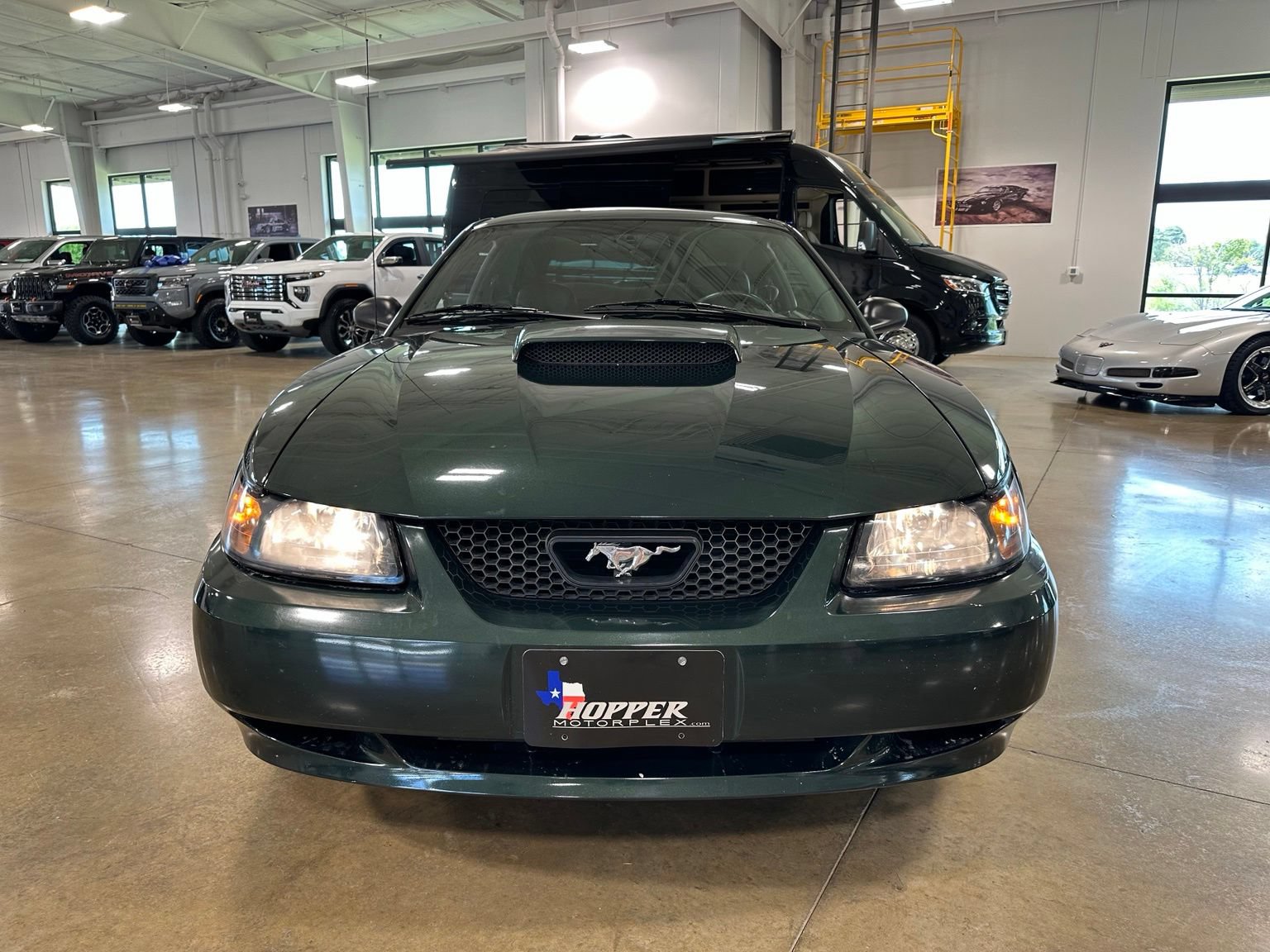 Used 2001 Ford Mustang GT RWD image 2