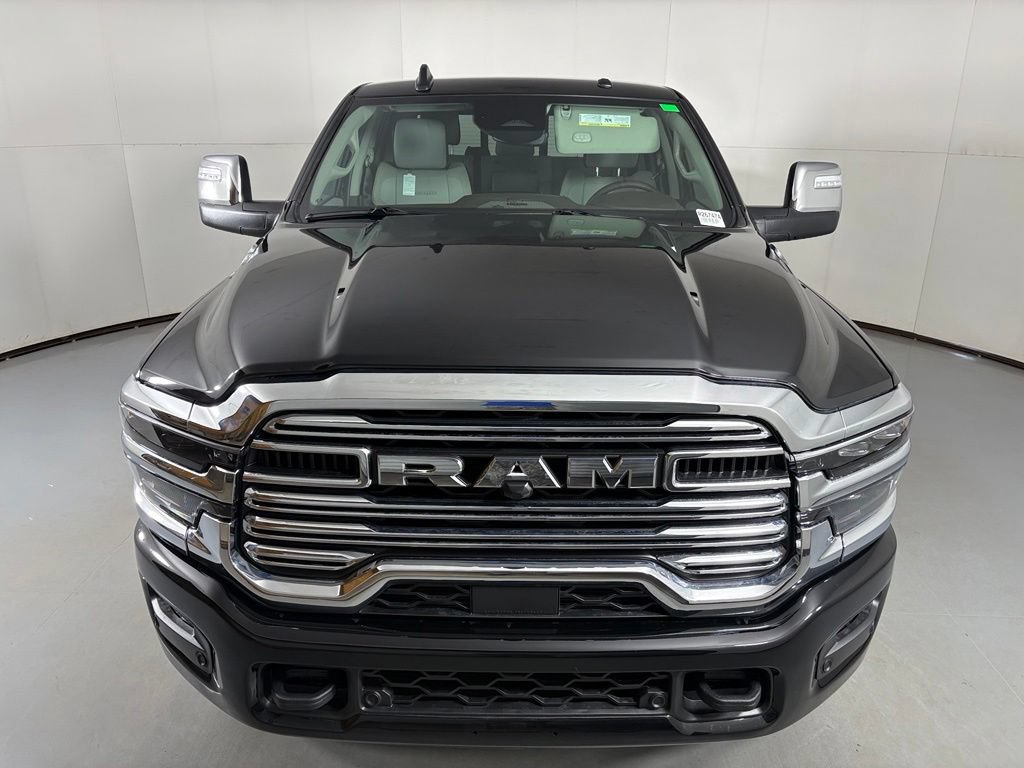 New 2026 RAM 2500 Laramie AWD/4WD image 3