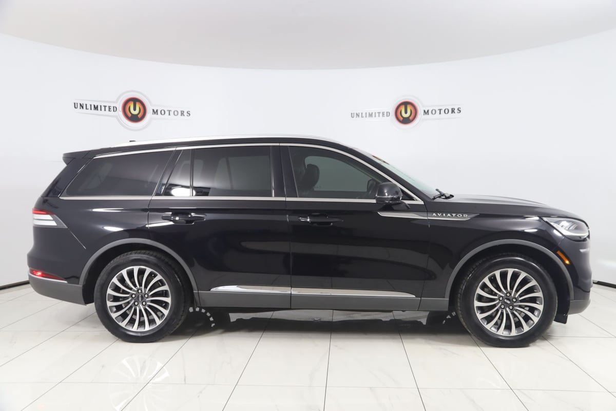 Used 2020 Lincoln Aviator Reserve w/ Class IV Trailer Tow Package AWD/4WD image 2