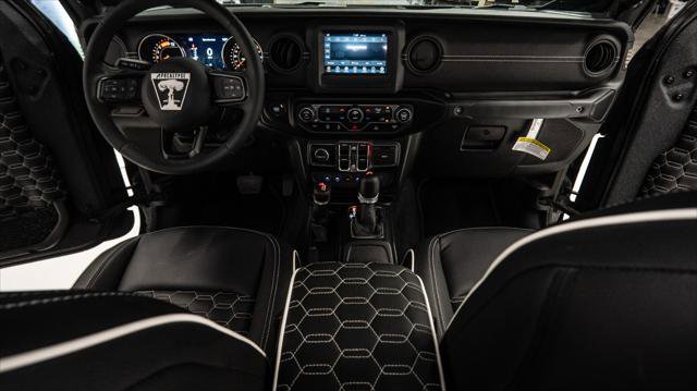 Used 2025 Jeep Gladiator Sport image 26