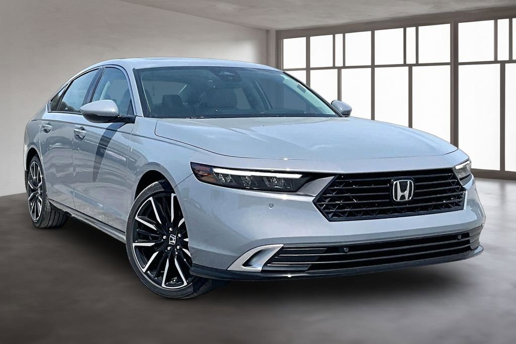 New 2026 Honda Accord Touring image 2