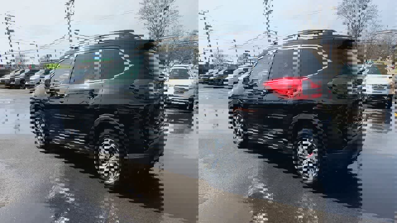 Used 2019 Subaru Ascent Premium image 6