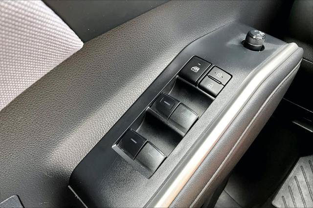 Certified 2024 Toyota Highlander LE FWD image 33