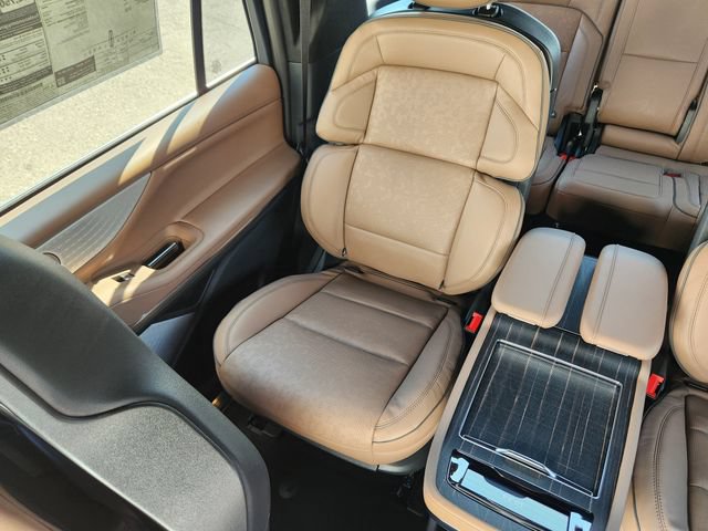 New 2027 Lincoln Navigator Black Label AWD/4WD image 13