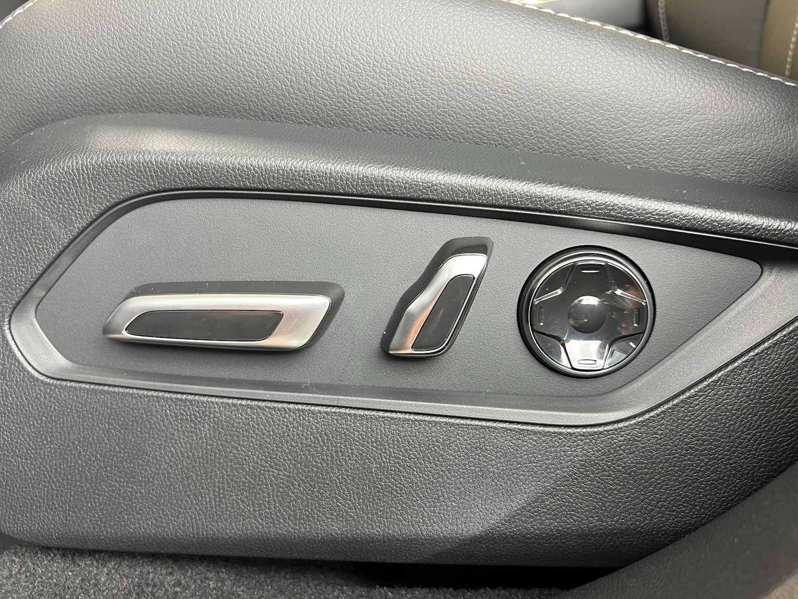 New 2026 Acura RDX SH-AWD image 14