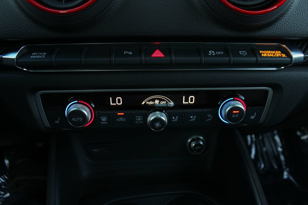 Used 2020 Audi RS 3 AWD/4WD image 33