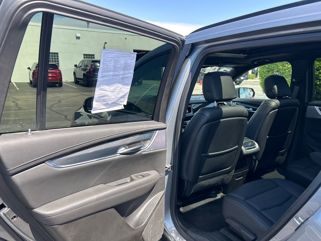 Used 2024 Cadillac XT6 Sport w/ Technology Package AWD/4WD image 39